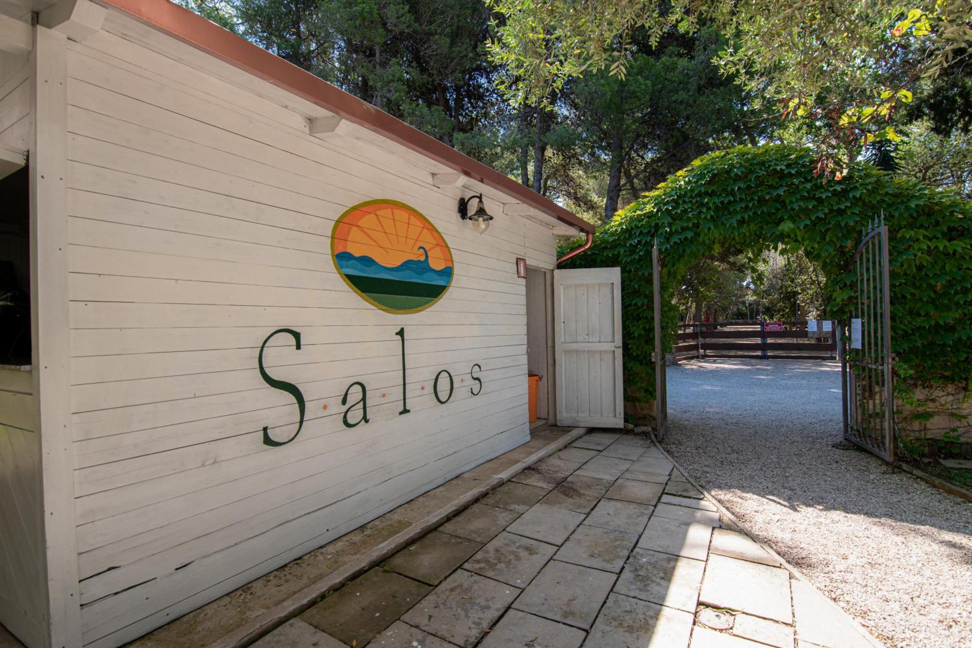 Agriturismo Salos Serra Serra Alimini Exterior foto