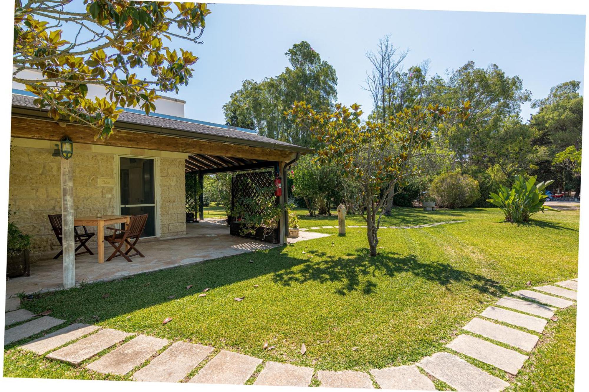 Agriturismo Salos Serra Serra Alimini Exterior foto