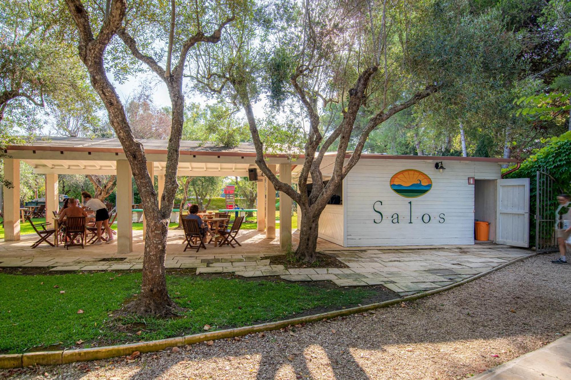 Agriturismo Salos Serra Serra Alimini Exterior foto